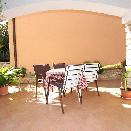 Guest House Rexa 로비니 외부 사진