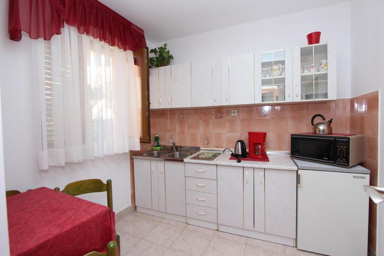 Guest House Rexa 로비니 외부 사진